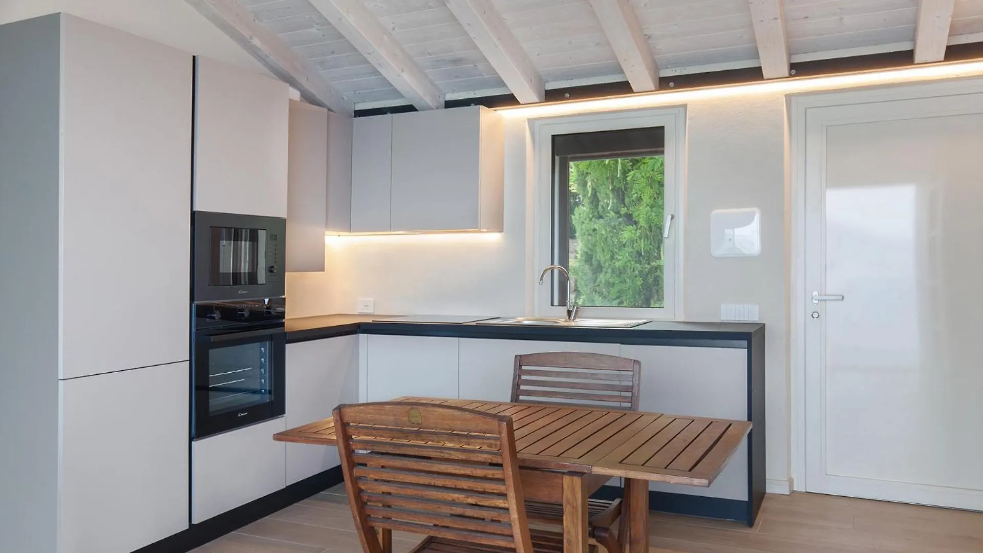Casa Wally-Vista Spettacolare Torri Del Benaco
