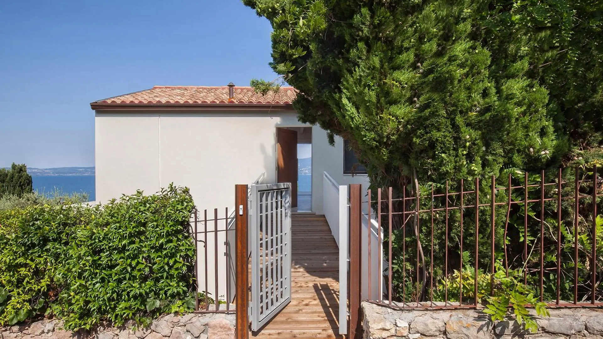 Casa Wally-Vista Spettacolare Torri Del Benaco Apartment